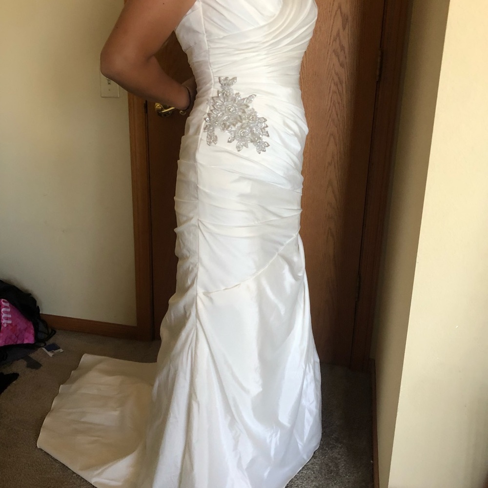 david’s bridal 4p ivory